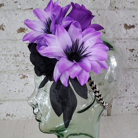 Homemade TIKI OASIS Hawaiian Luau Purple and Black Flower Hair Clip - Picture 6 of 7